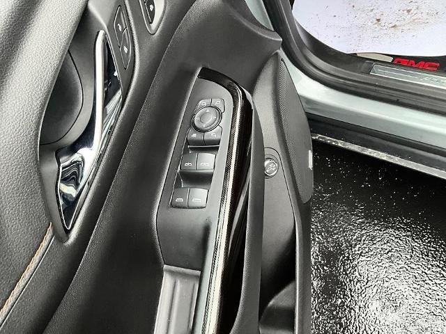 2023 GMC Acadia AWD AT4