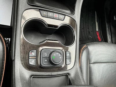 2023 GMC Acadia AWD AT4