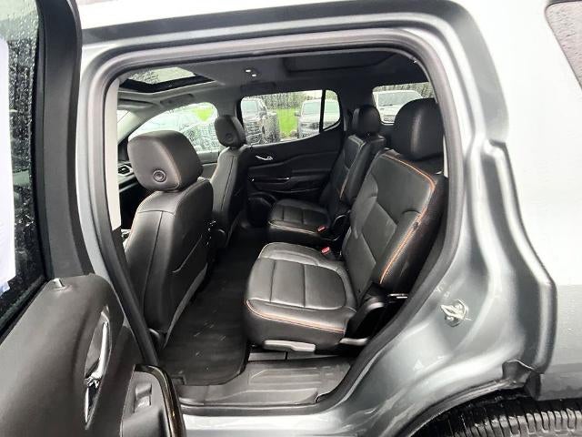 2023 GMC Acadia AWD AT4