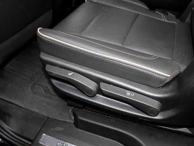 2023 GMC Yukon 4WD 4dr SLT