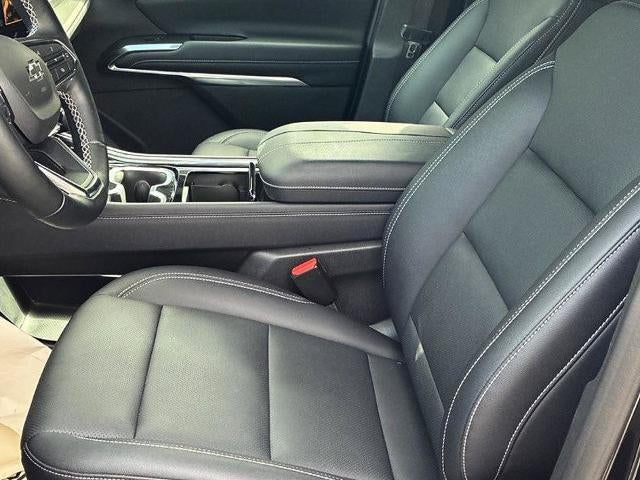 2024 Chevrolet Traverse LT w/2LT