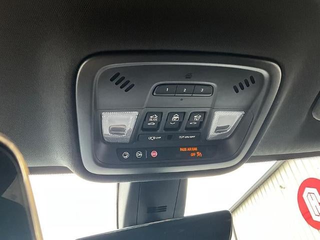 2023 Chevrolet Traverse AWD 2LZ