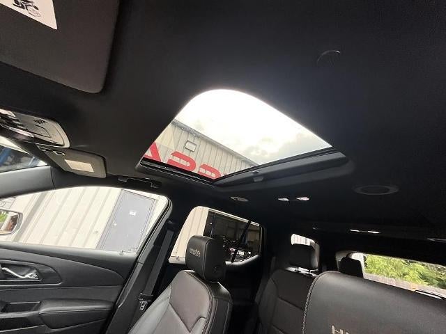 2023 Chevrolet Traverse AWD 2LZ