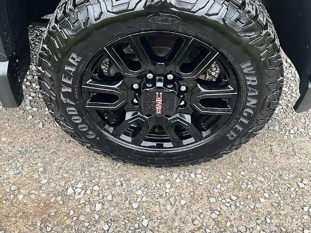 2022 GMC Sierra 2500 HD Crew Cab Standard Box 4-Wheel Drive AT4