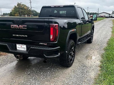 2022 GMC Sierra 2500 HD Crew Cab Standard Box 4-Wheel Drive AT4