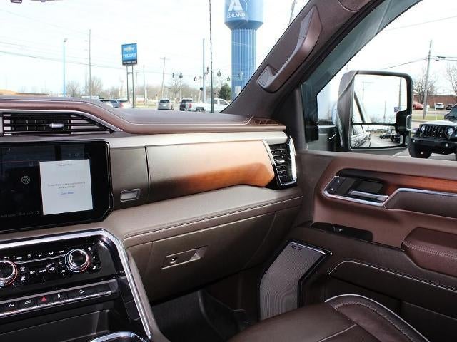 2024 GMC Sierra 2500 HD Crew Cab Standard Box 4-Wheel Drive Denali