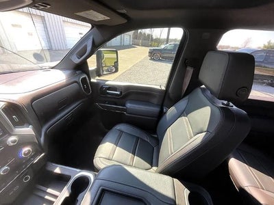 2022 GMC Sierra 2500 HD Crew Cab Standard Box 4-Wheel Drive Denali