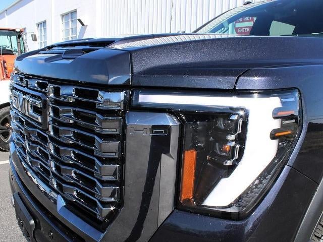 2024 GMC Sierra 2500 HD Crew Cab Standard Box 4-Wheel Drive Denali Ultimate
