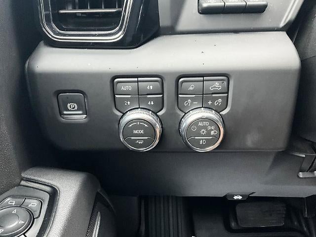 2026 GMC Sierra 3500HD Crew Cab Standard Box 4-Wheel Drive AT4