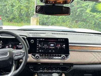2025 GMC Canyon Crew Cab Short Box 4-Wheel Drive Denali