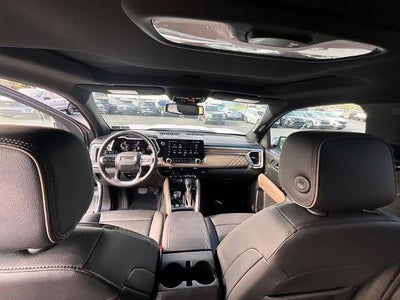 2025 GMC Canyon Crew Cab Short Box 4-Wheel Drive Denali