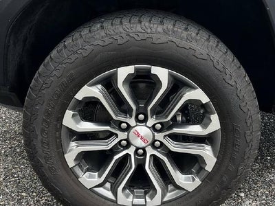 2025 GMC Canyon Crew Cab Short Box 4-Wheel Drive Denali