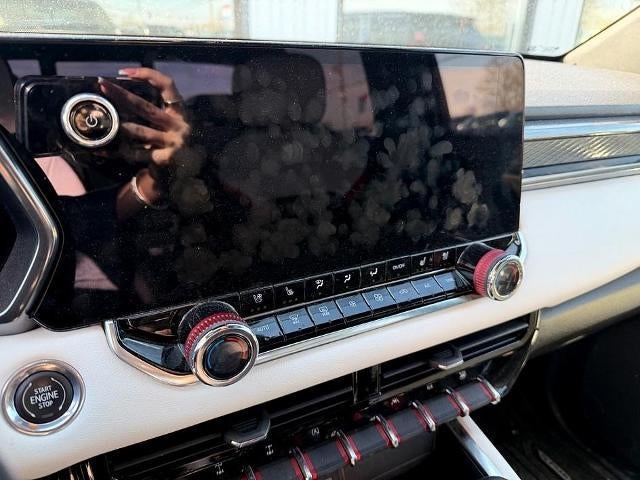 2023 GMC Canyon Crew Cab Short Box 4-Wheel Drive AT4X