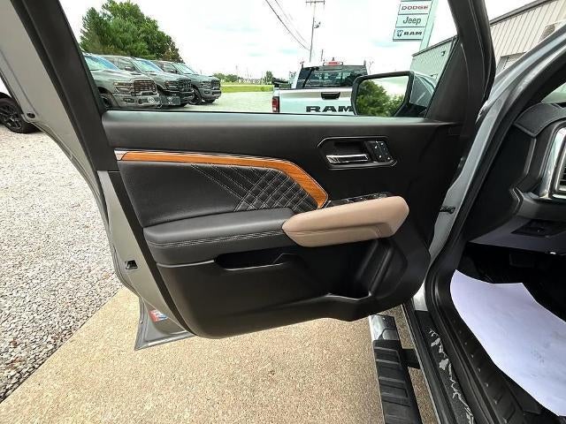 2024 GMC Canyon Crew Cab Short Box 4-Wheel Drive Denali