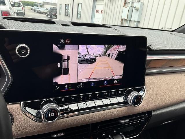 2024 GMC Canyon Crew Cab Short Box 4-Wheel Drive Denali