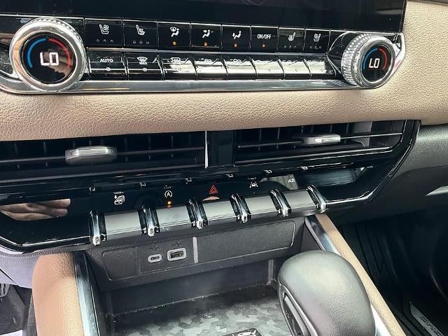 2024 GMC Canyon Crew Cab Short Box 4-Wheel Drive Denali