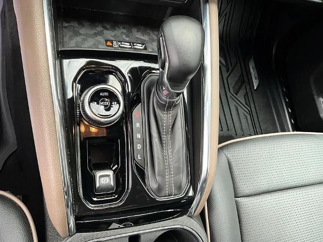 2024 GMC Canyon Crew Cab Short Box 4-Wheel Drive Denali