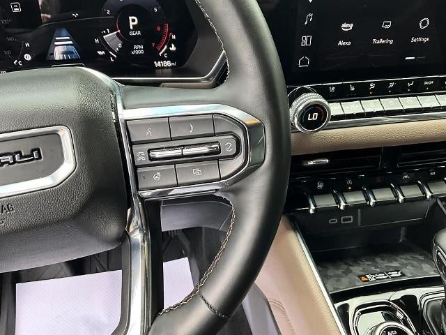 2024 GMC Canyon Crew Cab Short Box 4-Wheel Drive Denali