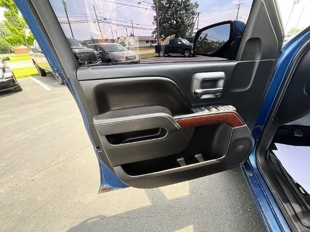 2017 GMC Sierra 1500 Double Cab Standard Box 4-Wheel Drive SLE