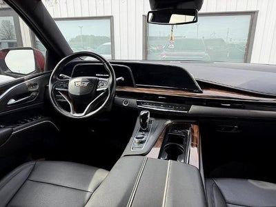 2022 Cadillac Escalade 4WD Luxury