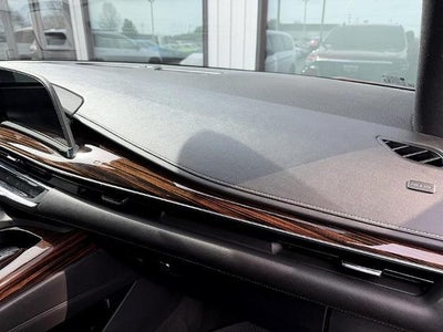 2022 Cadillac Escalade 4WD Luxury