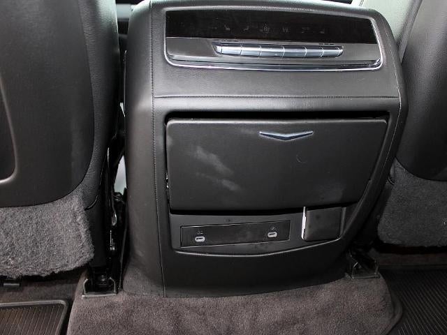 2022 Cadillac Escalade 4WD Luxury