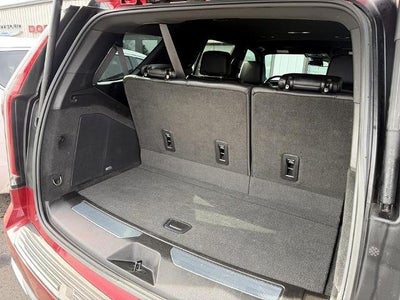 2022 Cadillac Escalade 4WD Luxury