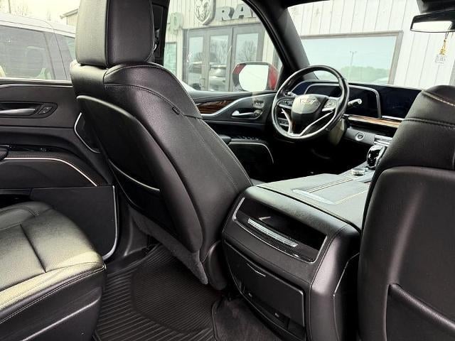 2022 Cadillac Escalade 4WD Luxury