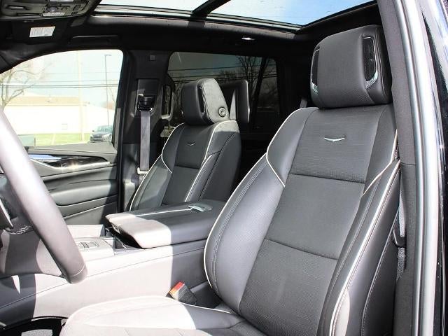 2024 Cadillac Escalade 4WD Sport