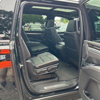 2026 Cadillac Escalade ESV 4WD Luxury