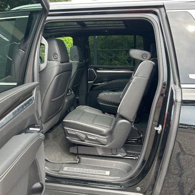 2026 Cadillac Escalade ESV 4WD Luxury