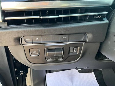 2026 Cadillac Escalade ESV 4WD Luxury