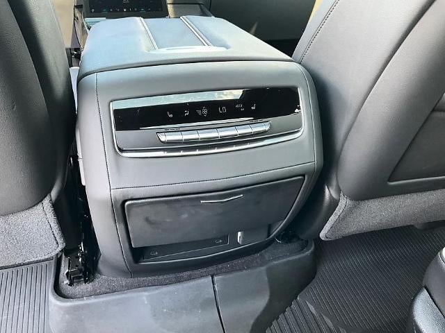 2026 Cadillac Escalade ESV 4WD Luxury
