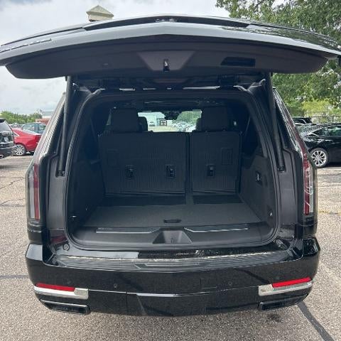 2026 Cadillac Escalade ESV 4WD Luxury