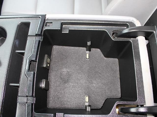 2022 Chevrolet Silverado Chassis Cab 4WD Crew Cab Work Truck