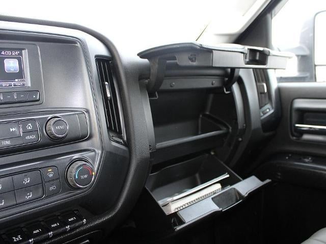 2022 Chevrolet Silverado Chassis Cab 4WD Crew Cab Work Truck