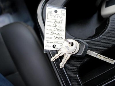 2022 Chevrolet Silverado Chassis Cab 4WD Crew Cab Work Truck