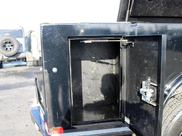 2022 Chevrolet Silverado Chassis Cab 4WD Crew Cab Work Truck