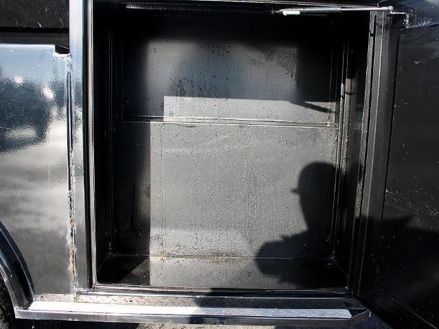 2022 Chevrolet Silverado Chassis Cab 4WD Crew Cab Work Truck