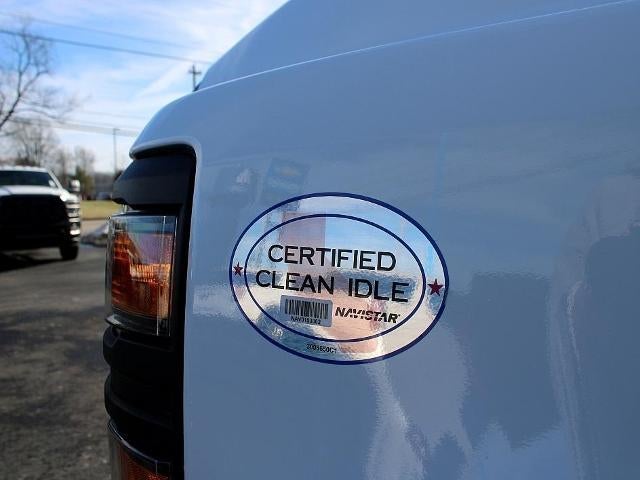 2022 Chevrolet Silverado Chassis Cab 4WD Crew Cab Work Truck