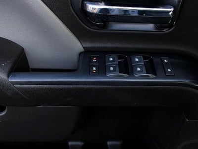 2022 Chevrolet Silverado Chassis Cab 4WD Crew Cab Work Truck