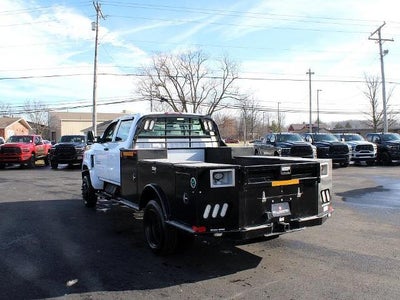 2022 Chevrolet Silverado Chassis Cab 4WD Crew Cab Work Truck