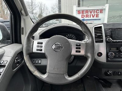 2016 Nissan Frontier 4WD Crew Cab SWB Auto SV