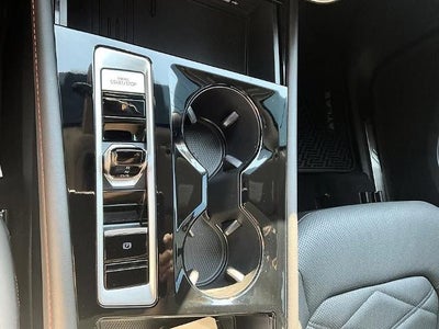 2025 Volkswagen Atlas 2.0T Peak Edition 4MOTION