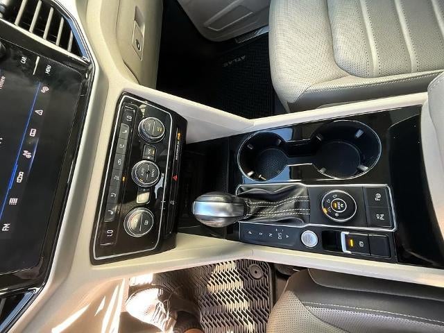 2021 Volkswagen Atlas 2021.5 3.6L V6 SEL Premium R-Line 4MOTION