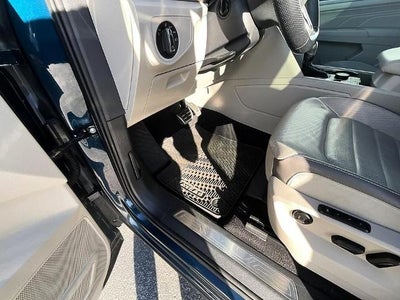 2021 Volkswagen Atlas 2021.5 3.6L V6 SEL Premium R-Line 4MOTION