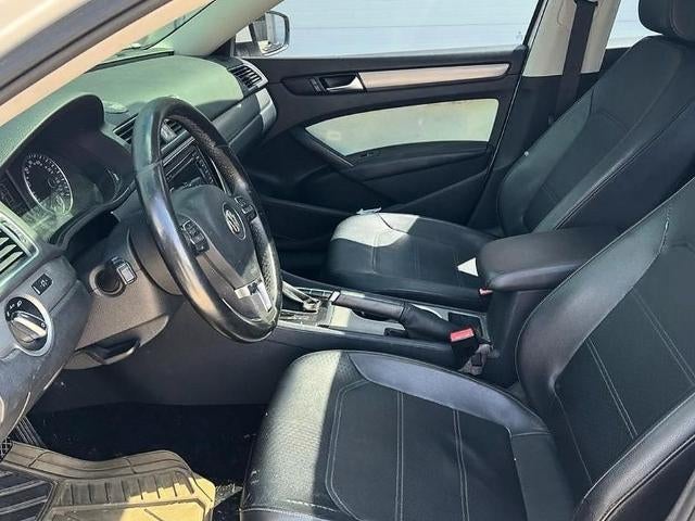 2014 Volkswagen Passat 4dr Sdn 1.8T Manual SE