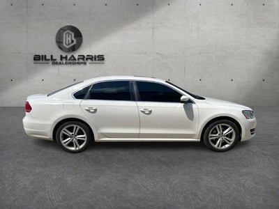 2014 Volkswagen Passat 4dr Sdn 1.8T Manual SE