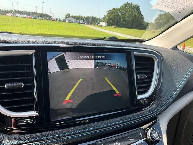 2021 Chrysler Pacifica Touring L FWD