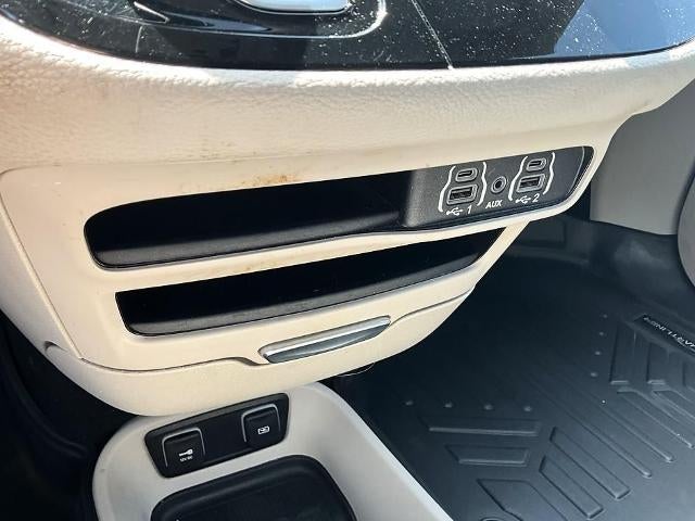 2021 Chrysler Pacifica Touring L FWD